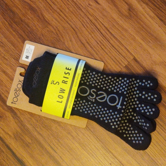 toesox Accessories Toesox Unisex Lowrise Grip Toesox Poshmark
